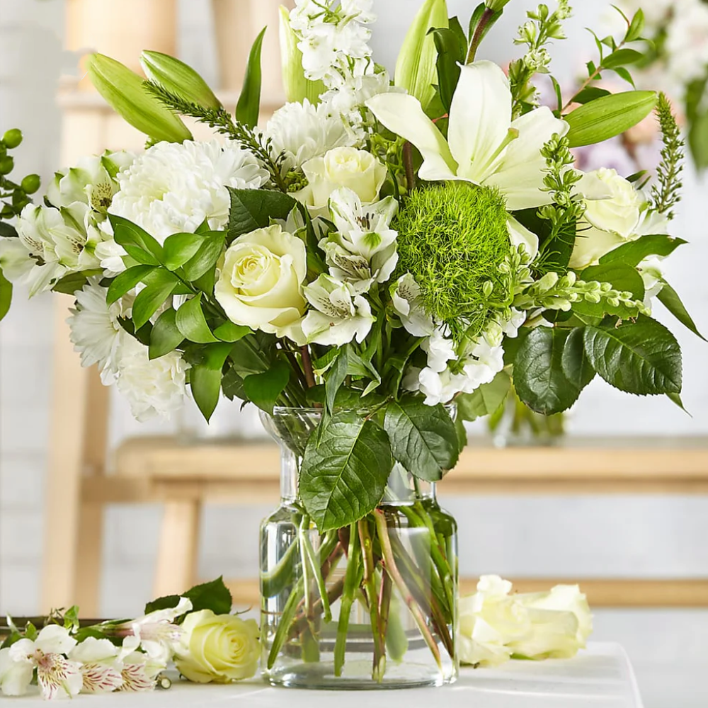 Classic Ivory – A Florist Original